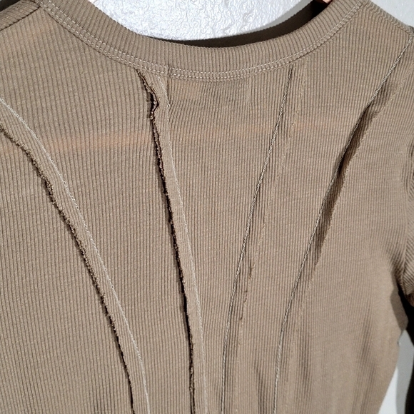 SAMI MIRO VINTAGE Inside-Out Seams Fitted Dress - Picture 5 of 10